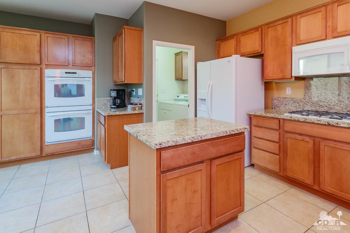 82207 Burton Ave, Indio, CA 92201 photo 11