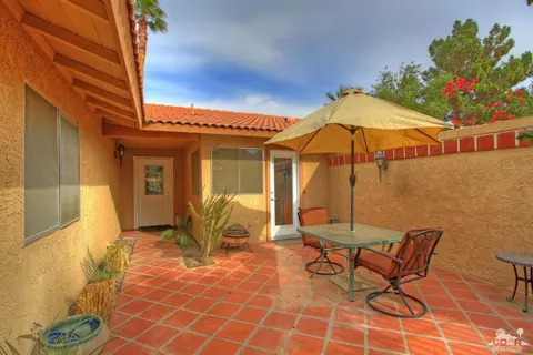 82124 Bergman Dr, Indio, CA 92201 photo 2