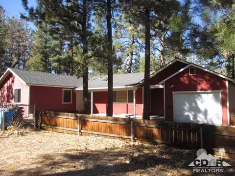 318 Maple Ln, Sugarloaf, CA 92386 photo 1