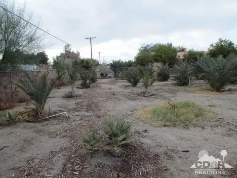 1305 Nile Dr, Thermal, CA 92274 photo 10