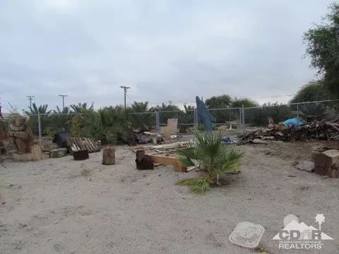 1305 Nile Dr, Thermal, CA 92274 photo 11