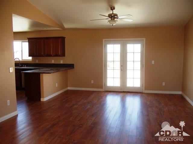 2435 Marlin Dr, Thermal, CA 92274 photo 4