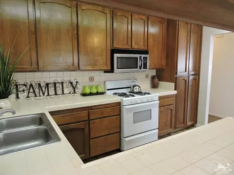 58564 San Andreas Rd, Yucca Valley, CA 92284 photo 4