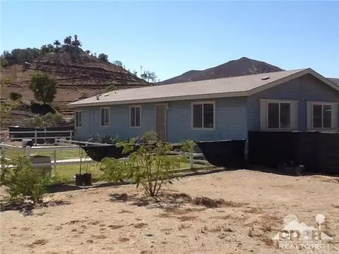 11094 Locust Ave, Bloomington, CA 92316 photo 1