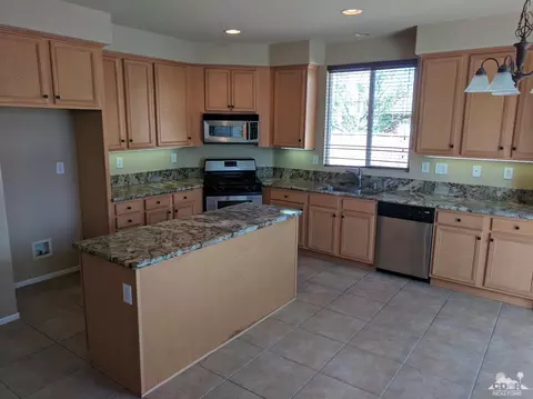 37770 Edinburgh St, Indio, CA 92203 photo 5