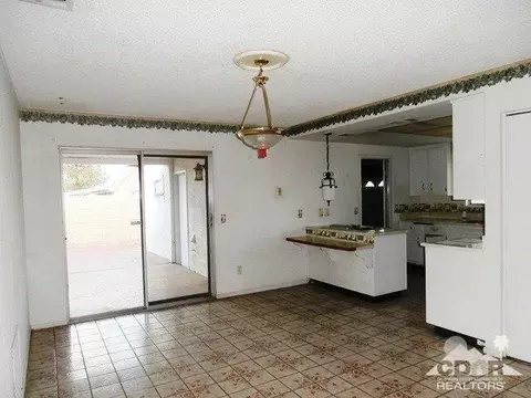 43891 Pacific Ave, Indio, CA 92201 photo 2