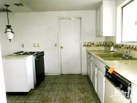 43891 Pacific Ave, Indio, CA 92201 photo 7