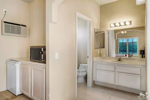 60 Sutton Pl E, Palm Desert, CA 92211 photo 33