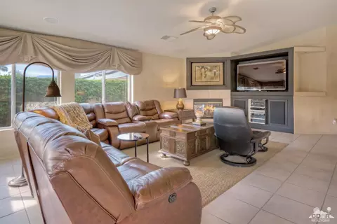 60 Sutton Pl E, Palm Desert, CA 92211 photo 12