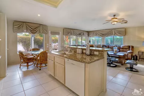60 Sutton Pl E, Palm Desert, CA 92211 photo 17