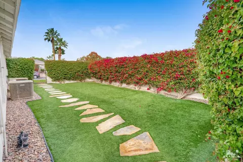 60 Sutton Pl E, Palm Desert, CA 92211 photo 31