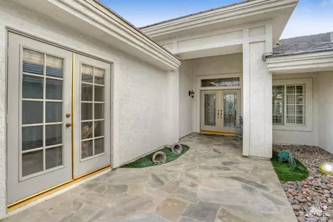 60 Sutton Pl E, Palm Desert, CA 92211 photo 4