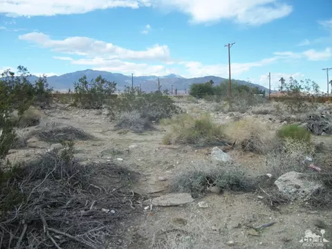 2825 Coronet Ave, Salton City, CA 92274 photo 4