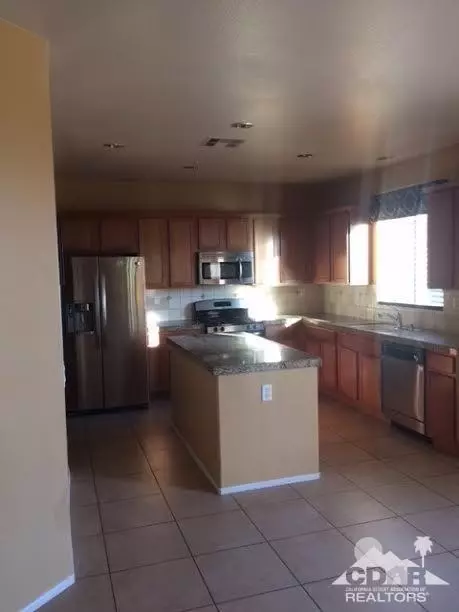 84451 Volare Ave, Indio, CA 92203 photo 4