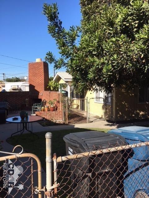 8109 Golden Ave, Paramount, CA 90723 photo 6