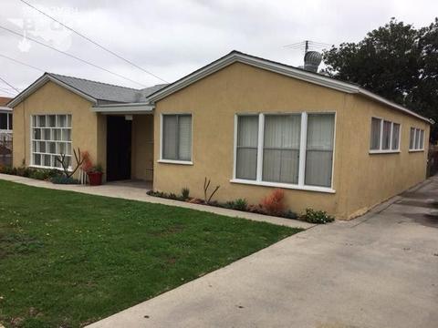 8109 Golden Ave, Paramount, CA 90723 photo 3