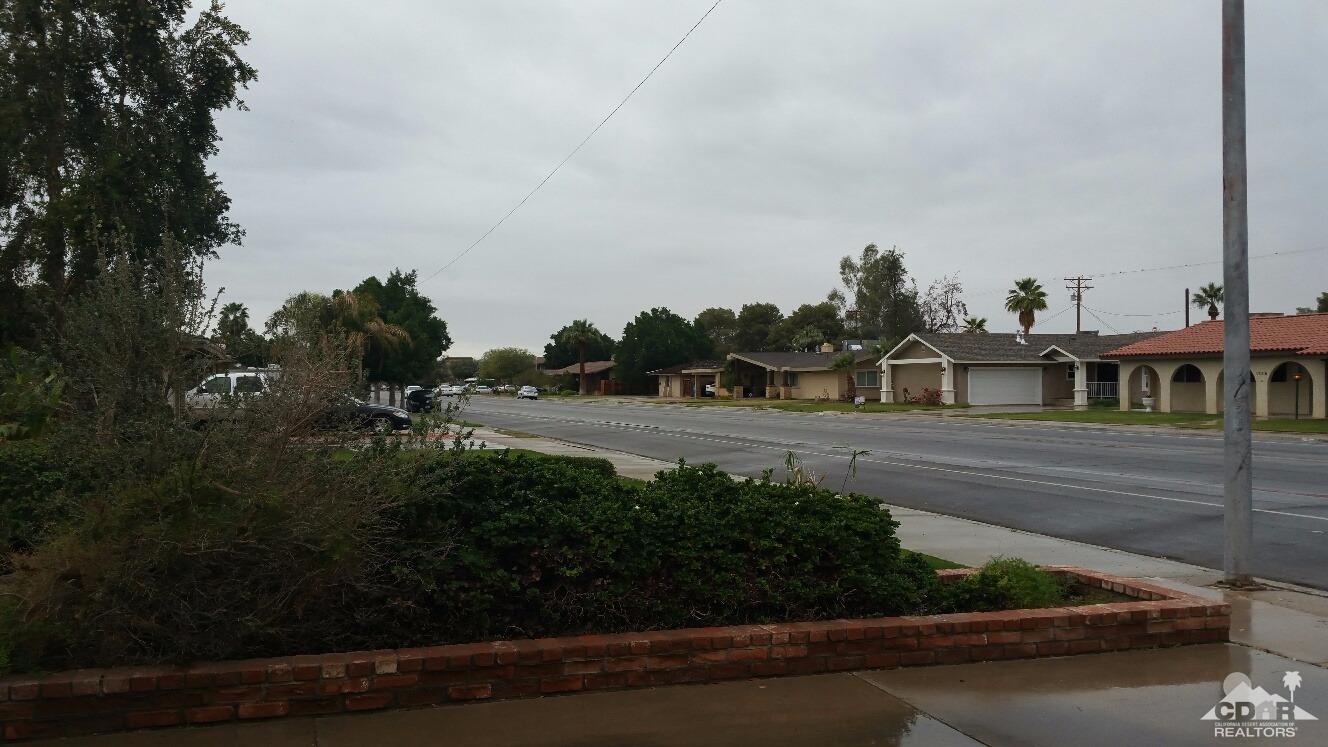 1245 Aurora Dr, El Centro, CA 92243 photo 8