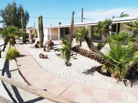 32540 Mesa Pl, Thousand Palms, CA 92276 photo 41