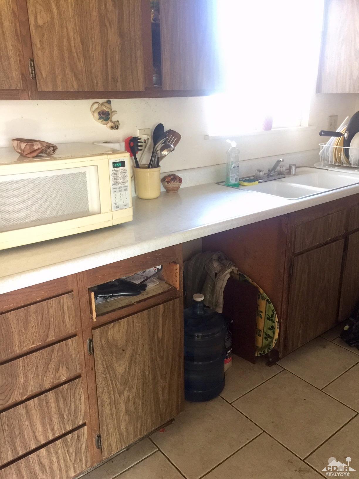 82787 Jamestown Ave, Indio, CA 92201 photo 2
