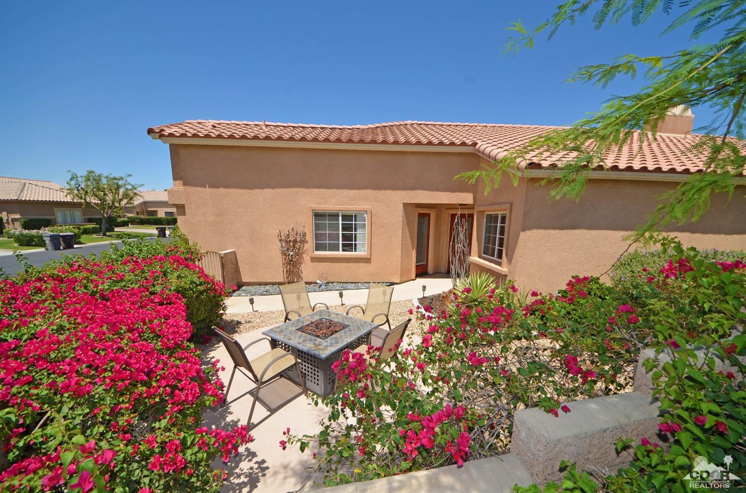 45652 Torrey Pines Ct, Indio, CA 92201 photo 2