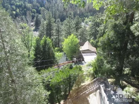 797 Berne Dr, Crestline, CA 92325 photo 23