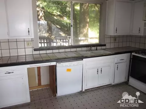 797 Berne Dr, Crestline, CA 92325 photo 3