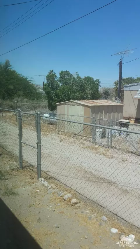 240 El Centro Ave, Salton Sea Beach, CA 92274 photo 23