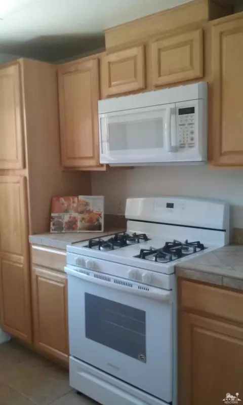 82130 Bergman Dr, Indio, CA 92201 photo 3