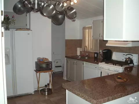 73650 Pacheta Sq, Thousand Palms, CA 92276 photo 2