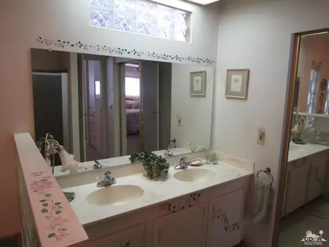 38600 Cactus Ln, Palm Desert, CA 92260 photo 13