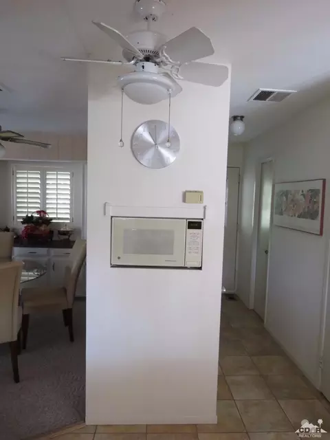 38600 Cactus Ln, Palm Desert, CA 92260 photo 6