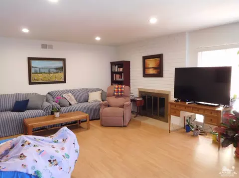 1825 Samar Dr, Costa Mesa, CA 92626 photo 4
