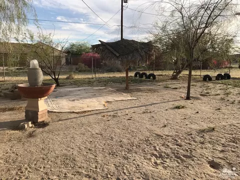 1289 Arctic Ave, Thermal, CA 92274 photo 11