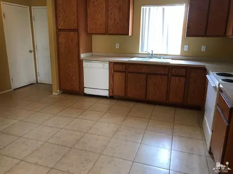1289 Arctic Ave, Thermal, CA 92274 photo 4