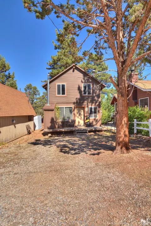 117 Spruce Ln, Sugarloaf, CA 92386 photo 26