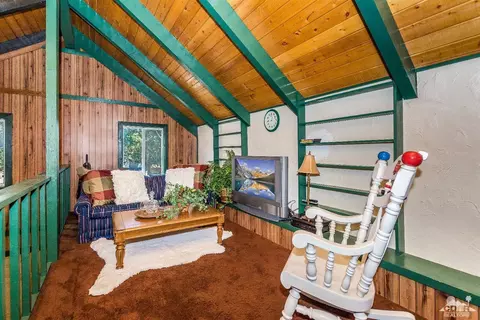 117 Spruce Ln, Sugarloaf, CA 92386 photo 7