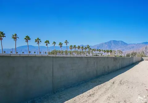 49636 Constitution, Indio, CA 92201 photo 3