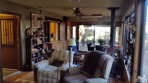 8256 Cholla Ave, Yucca Valley, CA 92284 photo 16