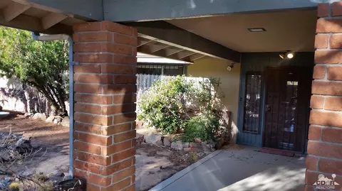 8256 Cholla Ave, Yucca Valley, CA 92284 photo 3