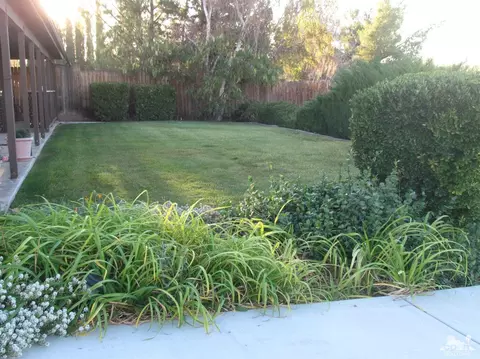 18414 Mecca St, Hesperia, CA 92345 photo 5