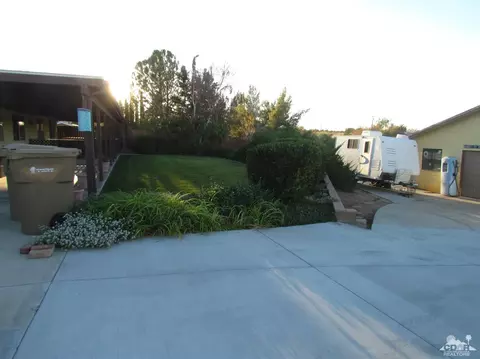 18414 Mecca St, Hesperia, CA 92345 photo 13