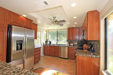 301 Durango, Palm Desert, CA 92260 photo 3