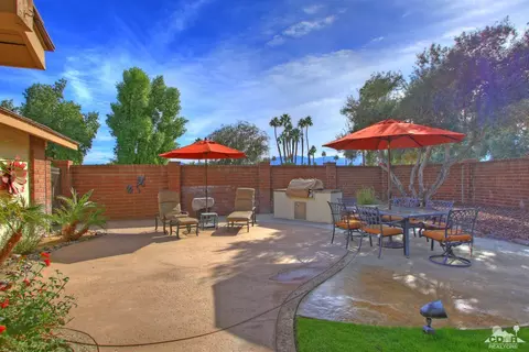 301 Durango, Palm Desert, CA 92260 photo 2