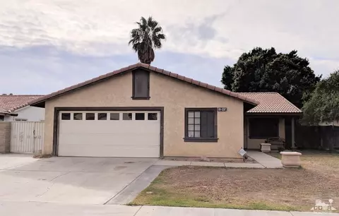 81237 Palmwood Dr, Indio, CA 92201 photo 2