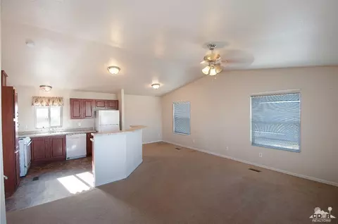 32580 Mesa Pl, Thousand Palms, CA 92276 photo 5
