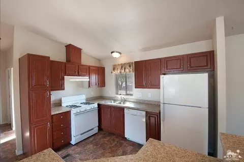32580 Mesa Pl, Thousand Palms, CA 92276 photo 8