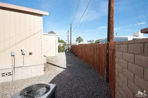 32580 Mesa Pl, Thousand Palms, CA 92276 photo 3