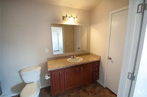 32580 Mesa Pl, Thousand Palms, CA 92276 photo 12