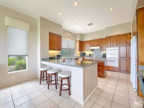 200 Tomahawk Dr, Palm Desert, CA 92211 photo 11