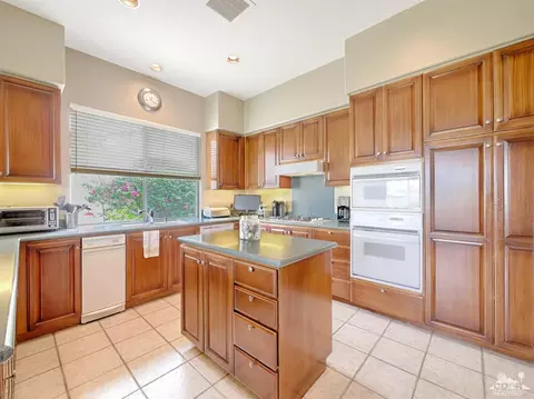 200 Tomahawk Dr, Palm Desert, CA 92211 photo 12